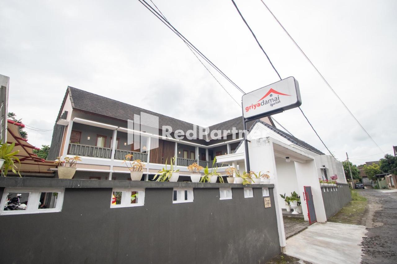Griya Damai Syariah Mitra Reddoorz Hotel