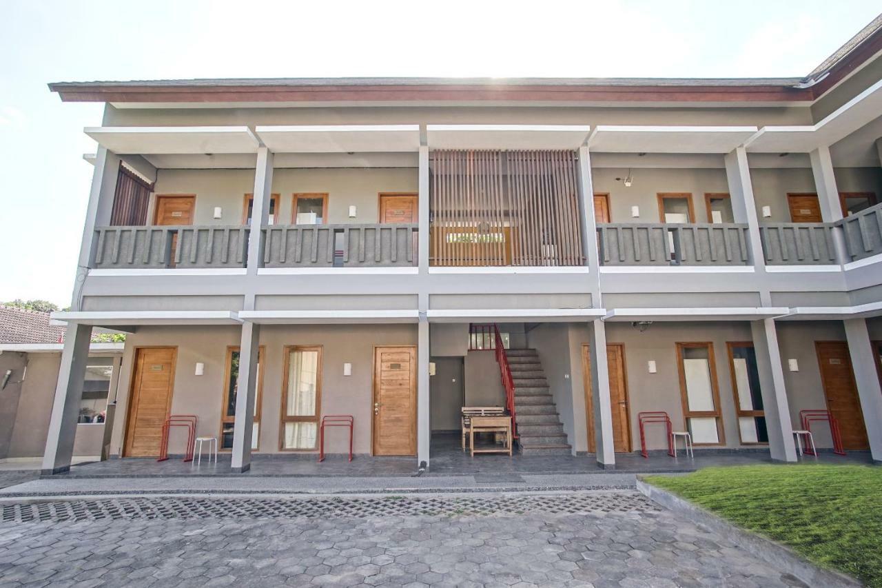 Griya Damai Syariah Mitra Reddoorz 2*