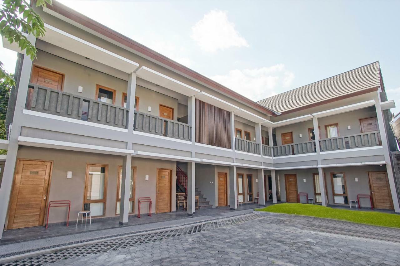Griya Damai Syariah Mitra Reddoorz Hotel 2*